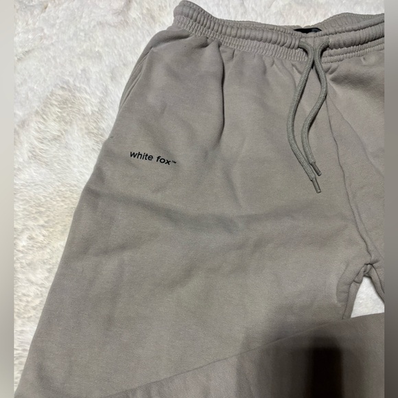 Not An Issue Sweatpants Mushroom - Picture 3 of 5